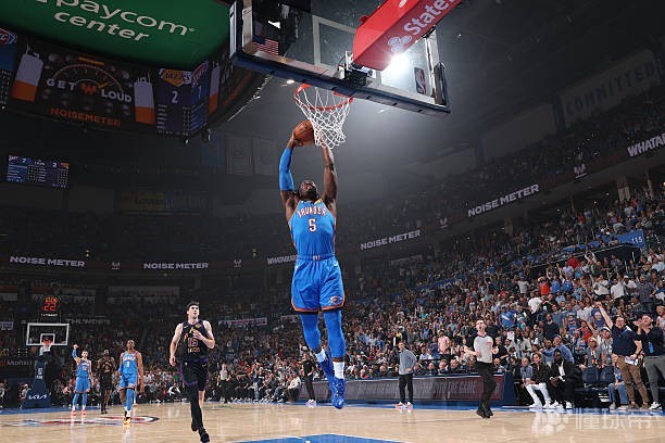 一节花？多尔特首节轰下14分，雷霆领先湖人23分进入次节